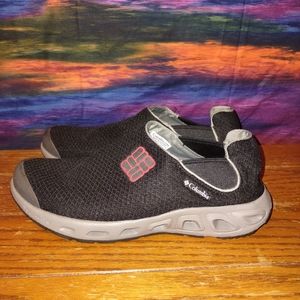 Men's Columbia Drain slip size 8